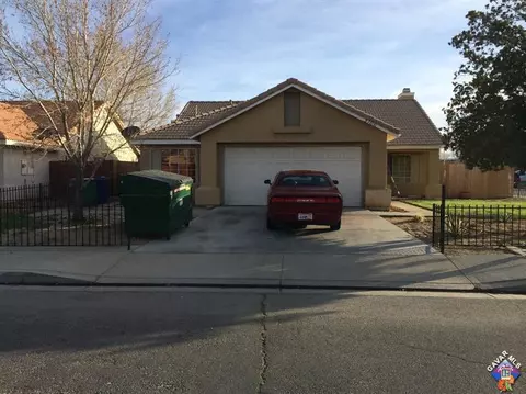 2106 Bend Ave, Lancaster, CA 93535 photo 23