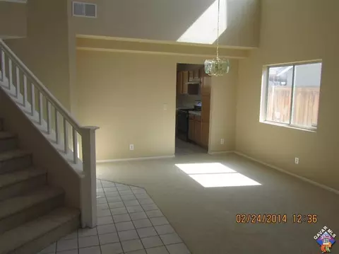 43224 32nd St, Lancaster, CA 93535 photo 2