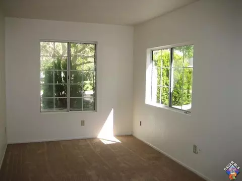 37341 Starcrest St, Palmdale, CA 93550 photo 9