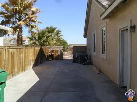 38536 37th St, Palmdale, CA 93550 photo 14
