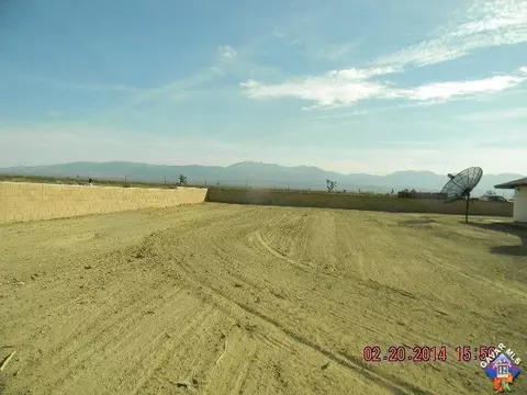 38710 E 180th St, Palmdale, CA 93591 photo 2