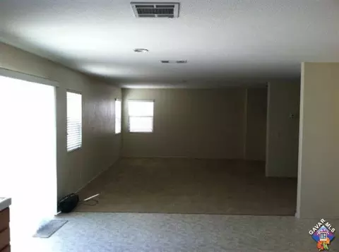 43315 Flag St, Lancaster, CA 93536 photo 4