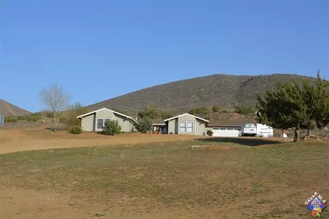 34750 Eager Rd, Acton, CA 93510 photo 2