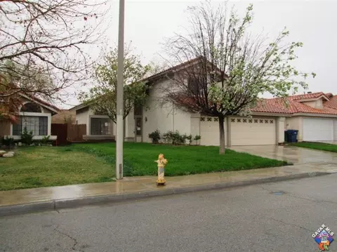 3168 Thomas Ave, Palmdale, CA 93550 photo 2
