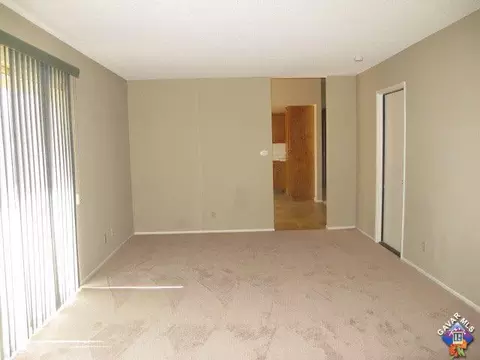 5709 Smoke Tree Rd, Phelan, CA 92371 photo 11