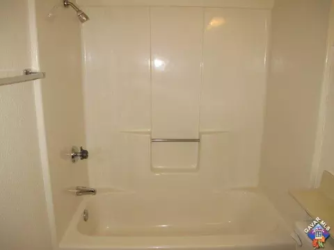5709 Smoke Tree Rd, Phelan, CA 92371 photo 15
