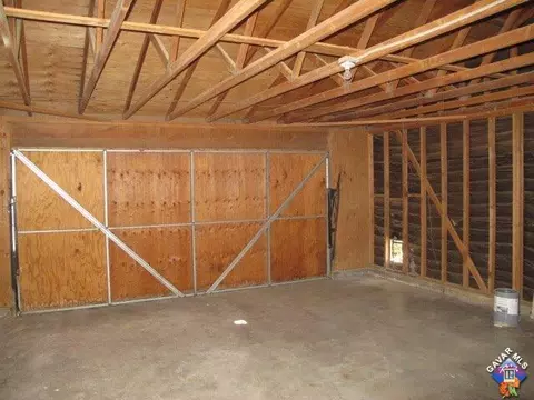 5709 Smoke Tree Rd, Phelan, CA 92371 photo 12