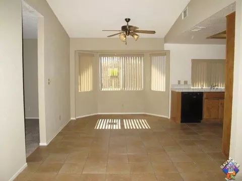 5709 Smoke Tree Rd, Phelan, CA 92371 photo 8