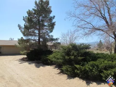 5709 Smoke Tree Rd, Phelan, CA 92371 photo 24