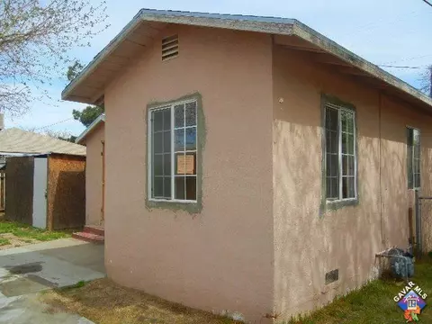 43507 6th St E, Lancaster, CA 93535 photo 2