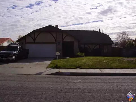 42946 Sachs Dr, Lancaster, CA 93536 photo 1