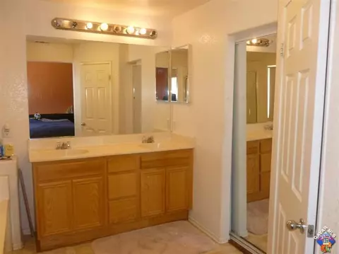 45343 Robinson Dr, Lancaster, CA 93535 photo 25