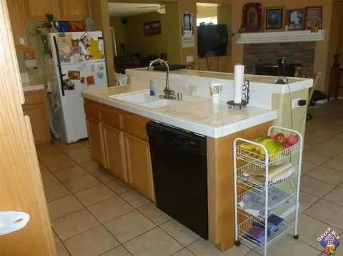 45343 Robinson Dr, Lancaster, CA 93535 photo 10