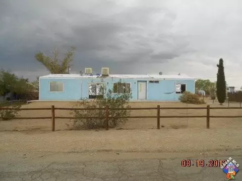 26220 Yosemite St, Mojave, CA 93501 photo 1