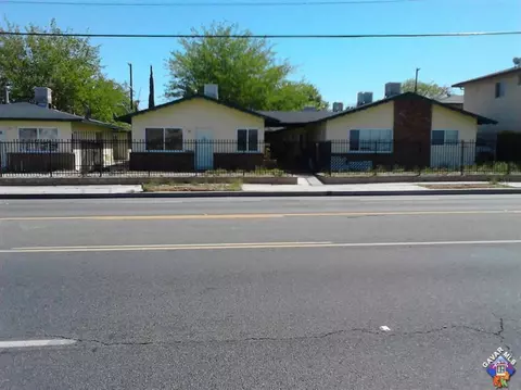 44030 Division St, Lancaster, CA 93535 photo 1