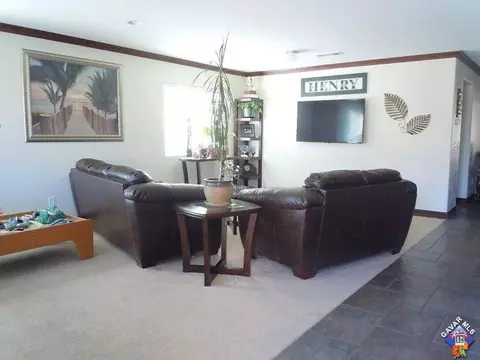 42131 Tropez Dr, Lancaster, CA 93536 photo 2