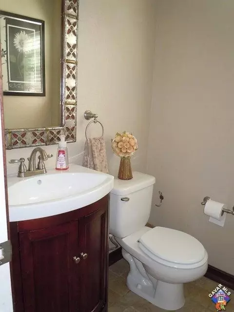 42131 Tropez Dr, Lancaster, CA 93536 photo 7