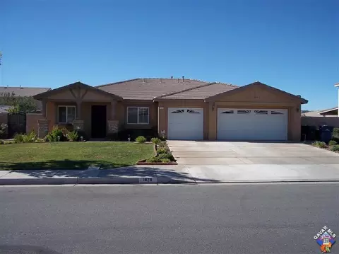 1828 Thomas Dr, Lancaster, CA 93535 photo 1