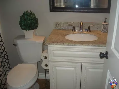 1610 Bluebell St, Lancaster, CA 93535 photo 28