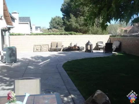 1610 Bluebell St, Lancaster, CA 93535 photo 4