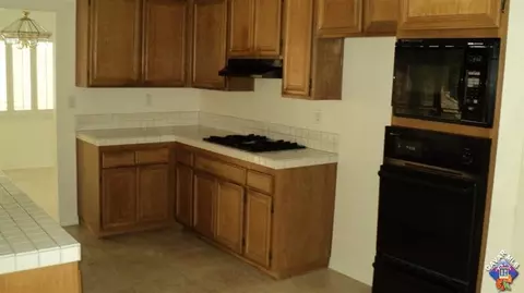 3114 Shale Rd, Palmdale, CA 93550 photo 8