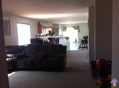 3015 E Lingard St, Lancaster, CA 93535 photo 7