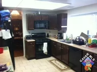 43416 Jennifer Ln, Lancaster, CA 93535 photo 3