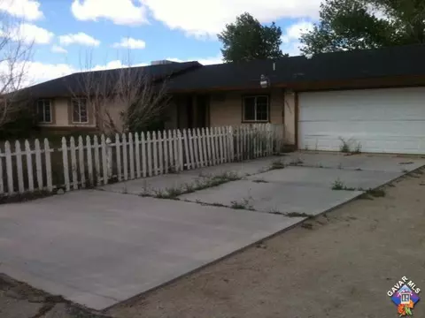 40951 E 166th St, Lancaster, CA 93535 photo 1