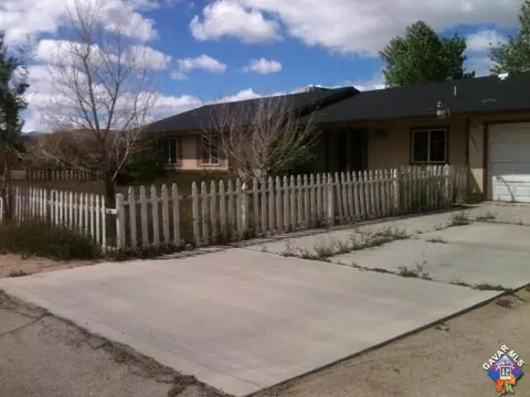 40951 E 166th St, Lancaster, CA 93535 photo 3