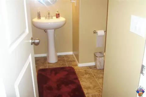 1758 Whitlatch Dr, Lancaster, CA 93535 photo 9