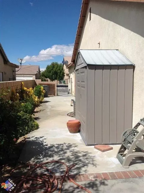 2050 W Hart St, Lancaster, CA 93536 photo 6