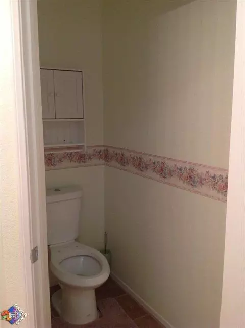 2050 W Hart St, Lancaster, CA 93536 photo 18