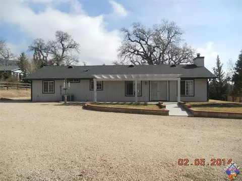 24351 Pueblo Ct, Tehachapi, CA 93561 photo 3