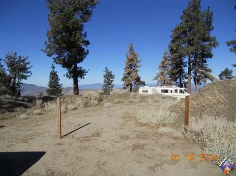 22721 Grimsel Dr, Tehachapi, CA 93561 photo 3