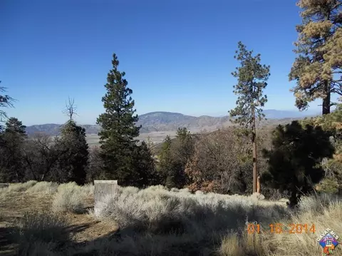 22721 Grimsel Dr, Tehachapi, CA 93561 photo 13