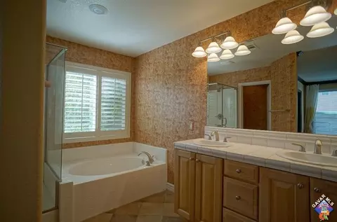 1764 Ivesbrook St E, Lancaster, CA 93535 photo 11