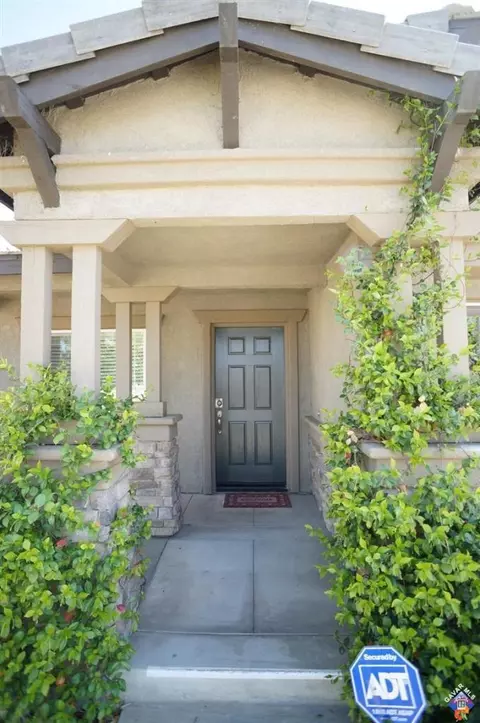 1764 Ivesbrook St E, Lancaster, CA 93535 photo 3