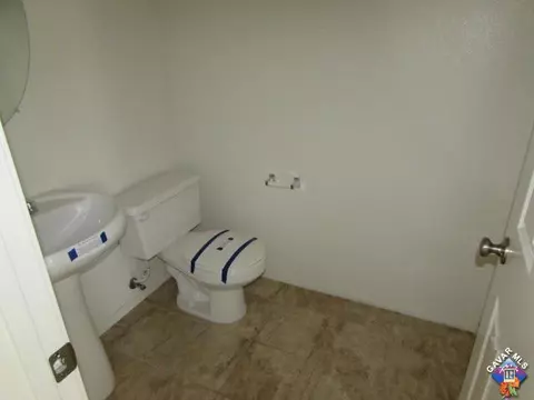 5130 W Avenue J7, Lancaster, CA 93536 photo 6