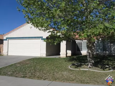 44641 26th St, Lancaster, CA 93535 photo 2