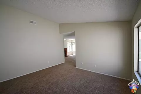 37163 28th St, Palmdale, CA 93550 photo 3