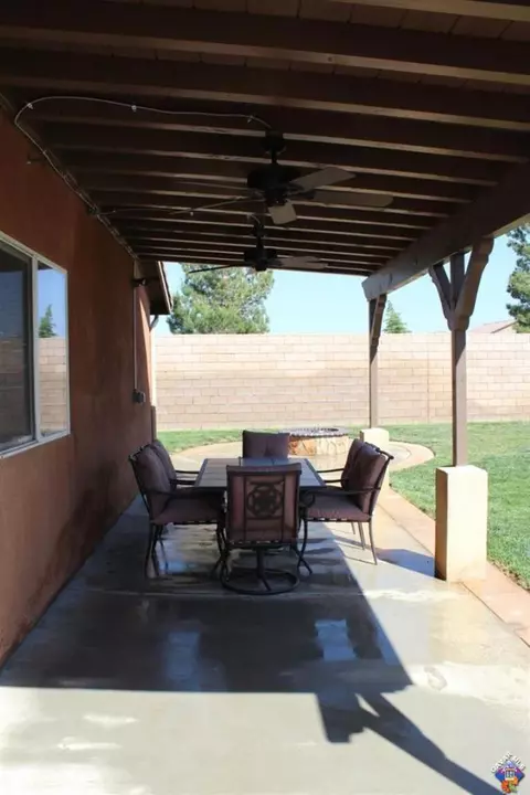 43514 Hampton St, Lancaster, CA 93536 photo 6