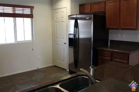 43514 Hampton St, Lancaster, CA 93536 photo 11