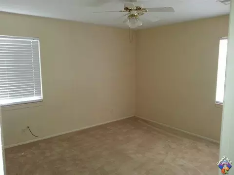 38751 E 32nd St, Palmdale, CA 93550 photo 8