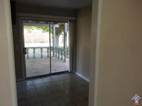 38751 E 32nd St, Palmdale, CA 93550 photo 4