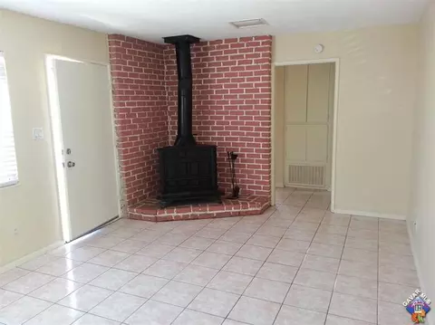 38751 E 32nd St, Palmdale, CA 93550 photo 6