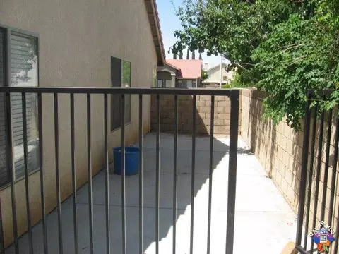 43310 8th St, Lancaster, CA 93535 photo 4
