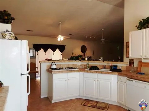 33903 Peart Ave, Acton, CA 93510 photo 10