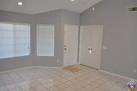 37213 Bunker Ct, Palmdale, CA 93550 photo 9
