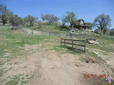 27620 Oakflat Dr, Tehachapi, CA 93561 photo 20