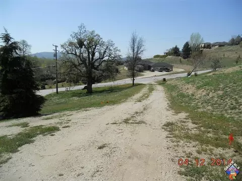 27620 Oakflat Dr, Tehachapi, CA 93561 photo 19